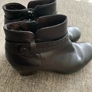 Clarks booties